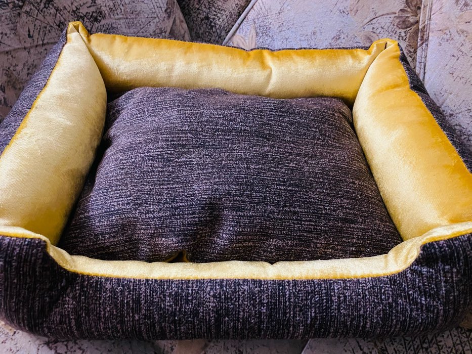 Фотография покупателя товара Лежанка-диван с двусторонней подушкой, 45 х 35 х 11 см, микс цветов