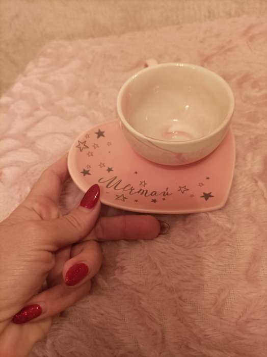 Фотография покупателя товара Подарочный набор керамический «Мечтай»: кружка 120 мл, блюдце, цвет розовый - Фото 2