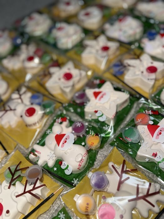 Фотография покупателя товара Пакет подарочный новогодний БОПП с липкой лентой, «Снежинки», 10×10+3 см - Фото 1