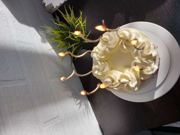 Фотография покупателя товара Свечи для торта витые "Серпантин", 10 шт, коктейльные, золотистые, 15 см - Фото 8