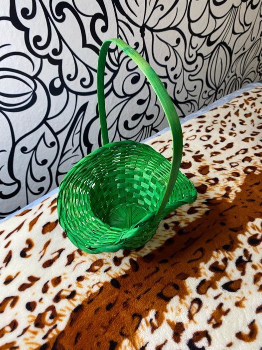Фотография покупателя товара Корзина плетёная, бамбук, зелёная, (шляпка), большая - Фото 5