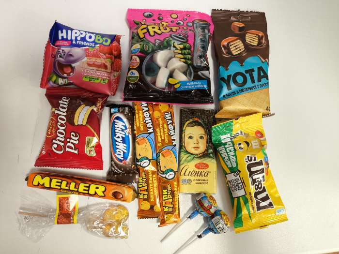 Фотография покупателя товара Пакет подарочный новогодний пластиковый «Спешу к тебе», 20×30 см - Фото 3