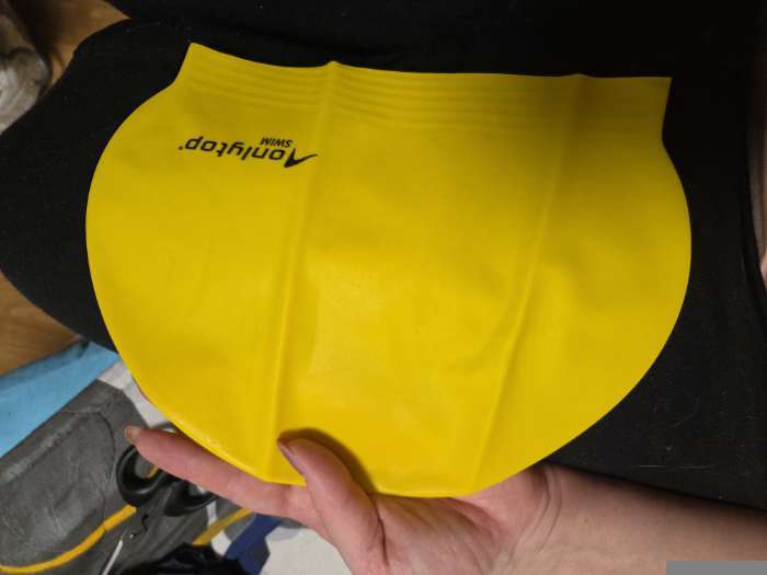 Фотография покупателя товара Шапочка для плавания взрослая ONLYTOP Swim, резиновая, обхват 54-60 см, цвета МИКС - Фото 2