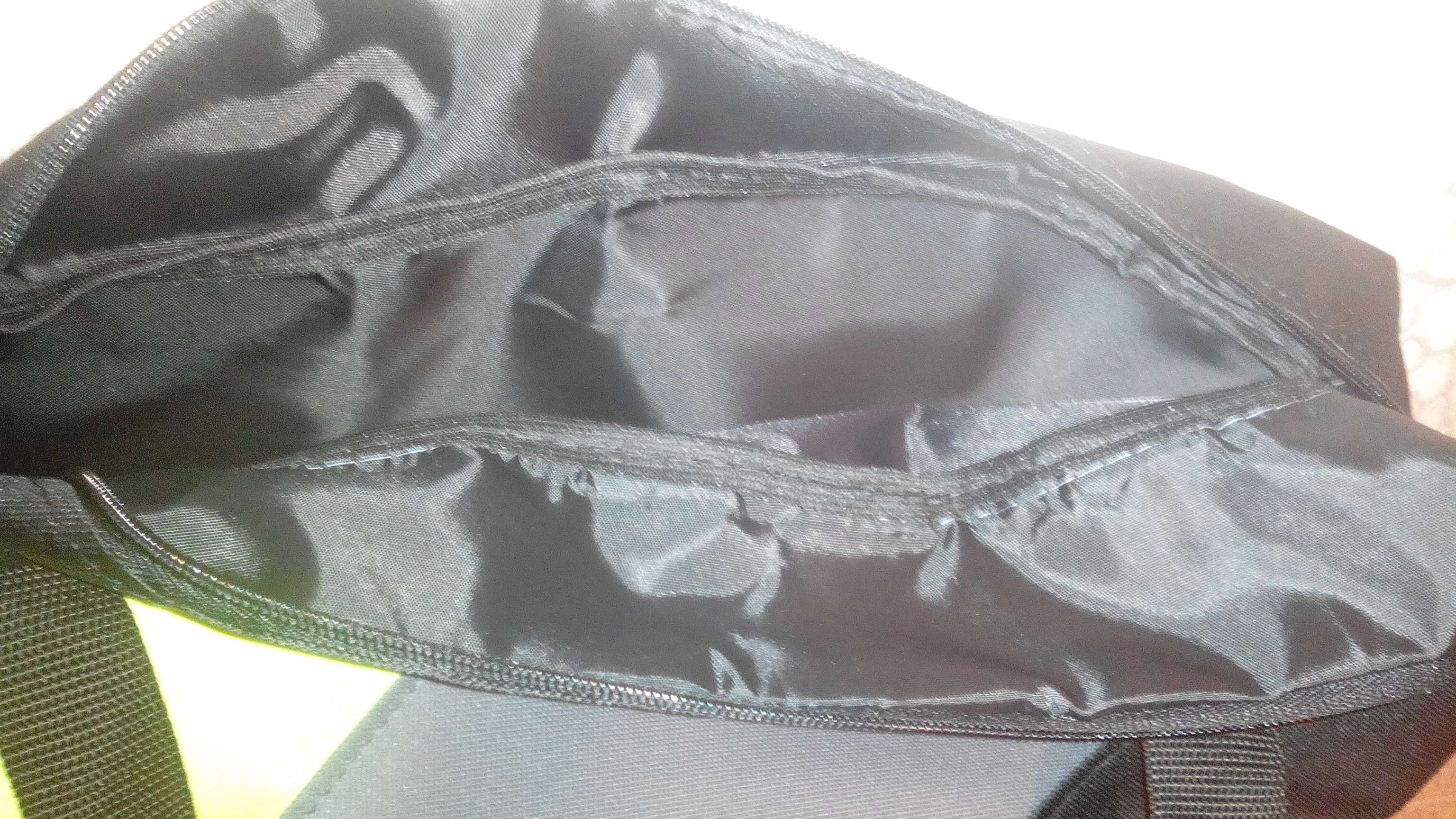 Фотография покупателя товара Сумка спортивная на молнии с подкладкой, наружный карман, цвет чёрный/серый/жёлтый - Фото 11