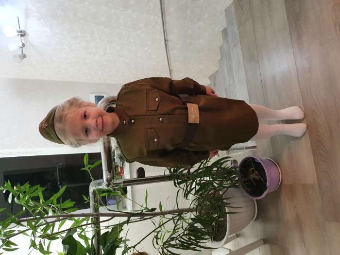 Фотография покупателя товара Карнавальный костюм для девочки «Военный», платье, ремень, пилотка, рост 104–110 см - Фото 4