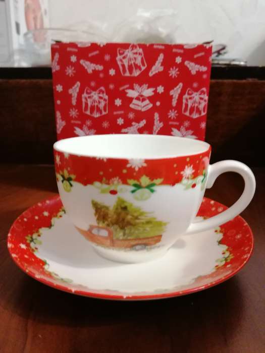 Фотография покупателя товара Чайная пара фарфоровая Доляна «Новогоднее волшебство», 2 предмета: чашка 280 мл, блюдце d=15 см - Фото 2