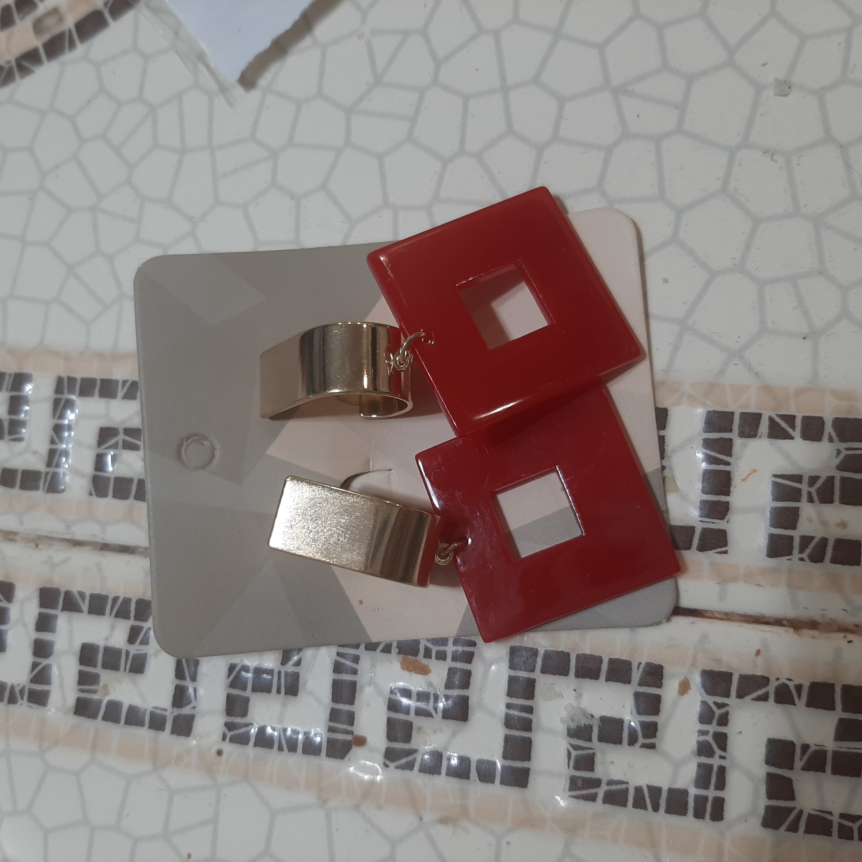 Фотография покупателя товара Серьги ассорти «Азелия» квадрат, цвет красный в золоте