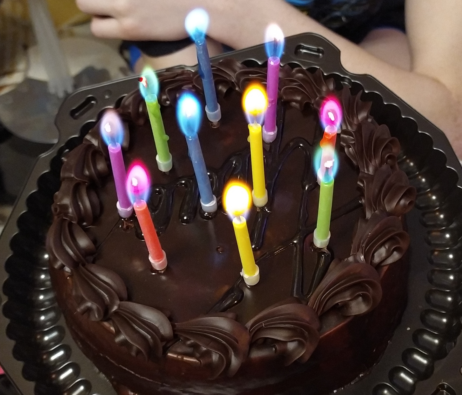 Фотография покупателя товара Свечи в торт "Цветное пламя", 6 см, набор 10 шт