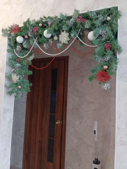 Фотография покупателя товара Гирлянда хвойная новогодняя «Зимнее волшебство», ёлочная, 270 см, d=6 см, 220 веток, 12.5 см - Фото 3