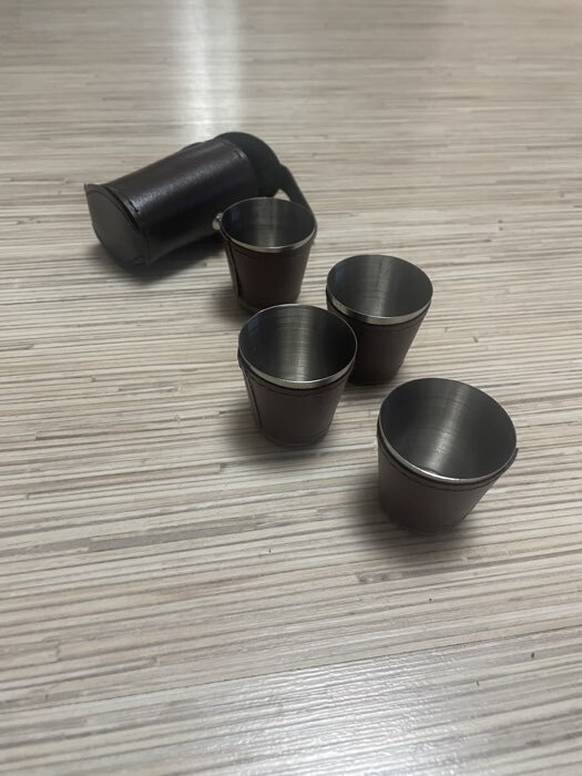 Фотография покупателя товара Набор стопок Мастер К, 30 мл, 7×4 см, 4 шт., чехол, нержавеющая сталь, экокожа - Фото 2