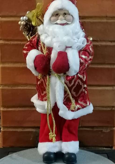 Фотография покупателя товара Дед Мороз под ёлку «Зимнее волшебство. Новогодняя игрушка в шубе», 47 см, красный - Фото 1