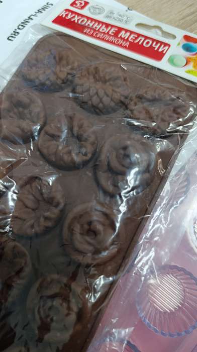 Фотография покупателя товара Форма для конфет и шоколада Доляна «Клумба цветов», силикон, 20.5×10.5×1.5 см, 15 ячеек, коричневая - Фото 11