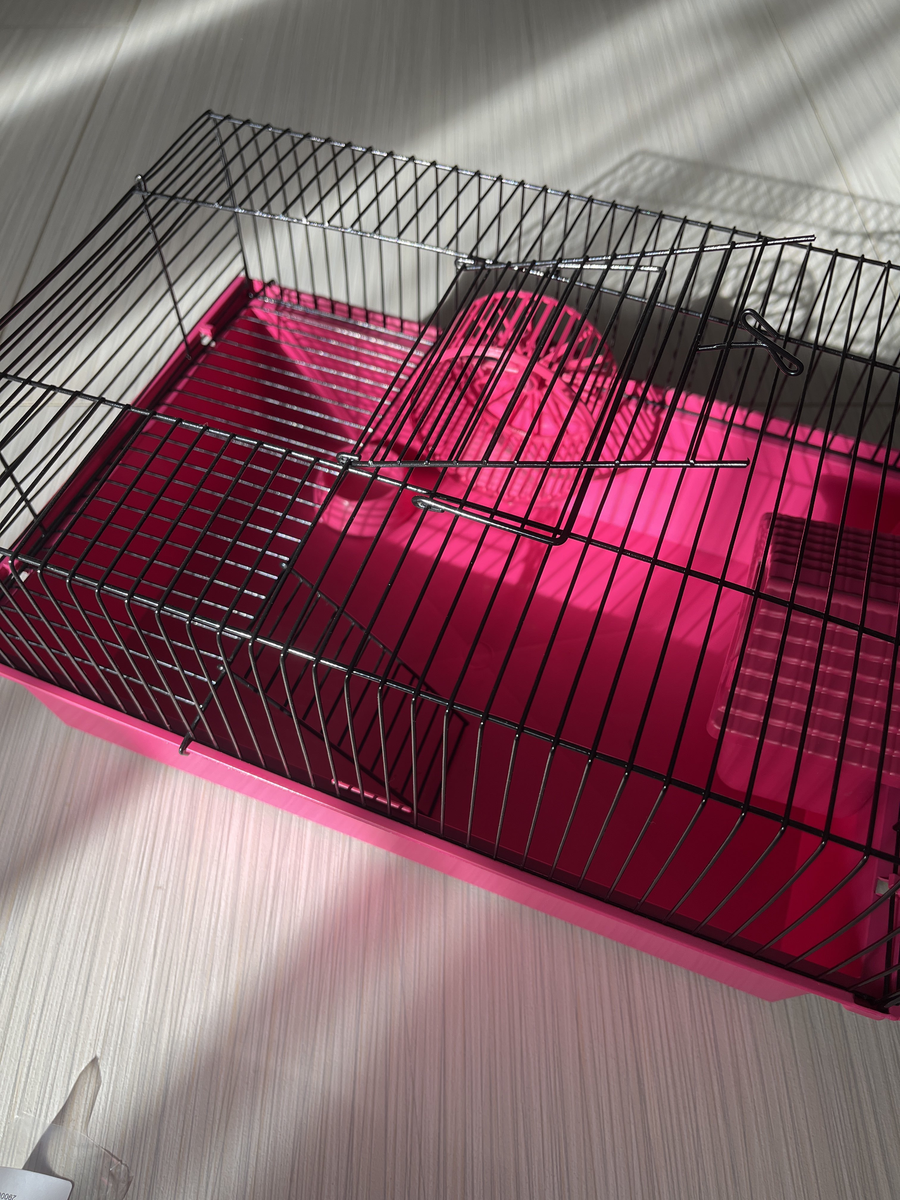 Фотография покупателя товара Клетка для грызунов "Пижон" №4, с этажом, укомплектованная, 37 х 26 х 18 см, рубиновая - Фото 11