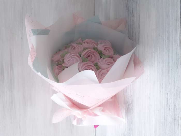 Фотография покупателя товара Пленка для цветов "Звездная ночь", 58 см х 5 м розовый - Фото 3
