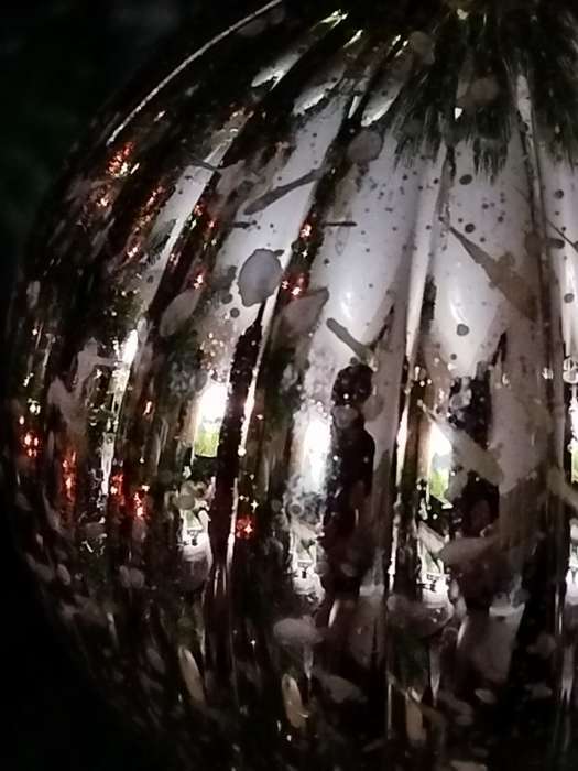 Фотография покупателя товара Ёлочные игрушки «Винтаж», шары новогодние, d=8 см, набор 4 шт., полосы, красный - Фото 5