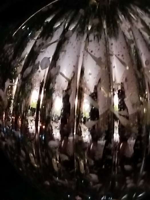 Фотография покупателя товара Ёлочные игрушки «Винтаж», шары новогодние, d=8 см, набор 4 шт., полосы, красный - Фото 2