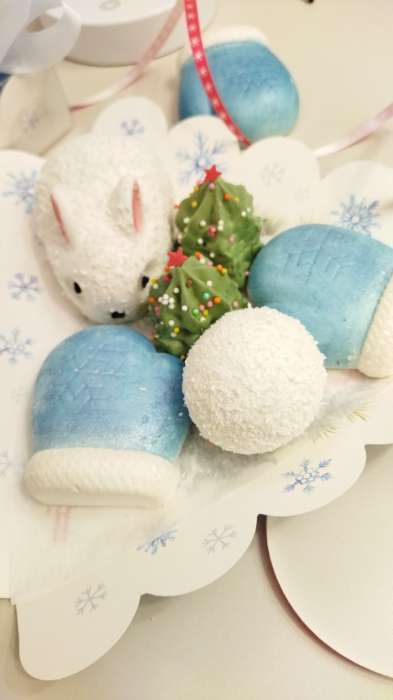 Фотография покупателя товара Коробка для печенья, «Новогодняя Ёлка», 18×18×4 см, Новый год - Фото 2