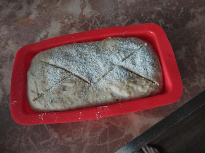 Фотография покупателя товара Форма для выпечки Доляна «Хлеб», силикон, 16.7×8.5×4.8 см, внутр.размер 14.7×6.5 см, красная - Фото 3