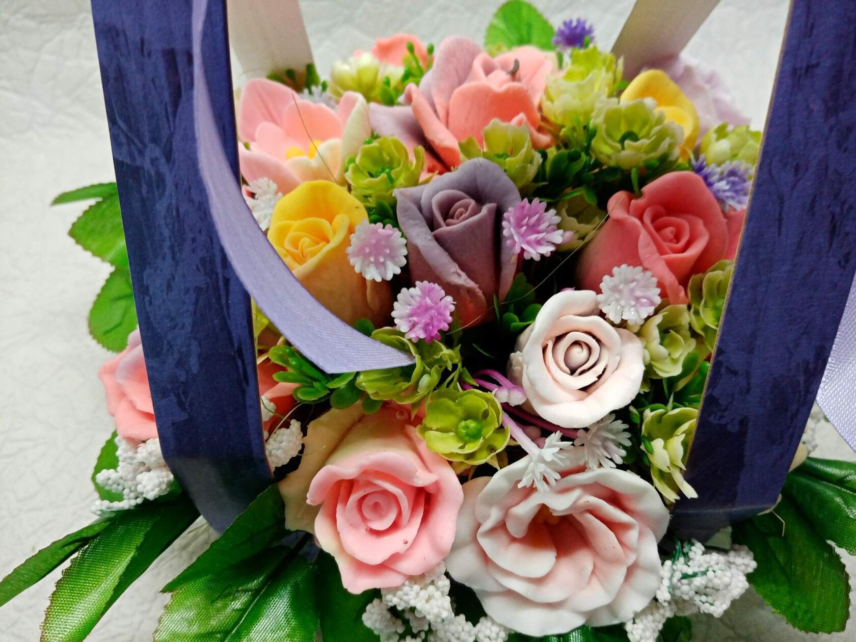 Фотография покупателя товара Коробка-переноска для цветов «С любовью», 12 × 12 × 22 см - Фото 2