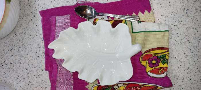 Фотография покупателя товара Блюдо керамическое «Лист», 20×14 см, цвет белый