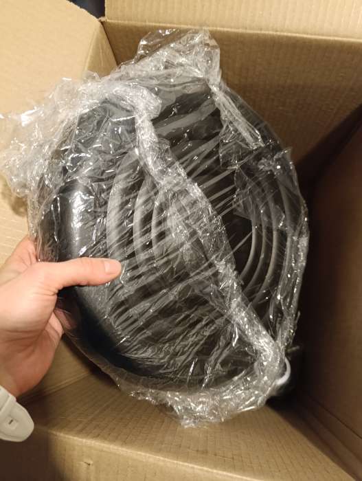 Фотография покупателя товара Табурет на колёсиках, с регулировкой высоты, цвет чёрный/хром - Фото 6