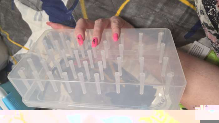 Фотография покупателя товара Органайзер для ниток, 42 ячейки, 23.5×13.5×6.5 см, МИКС - Фото 2