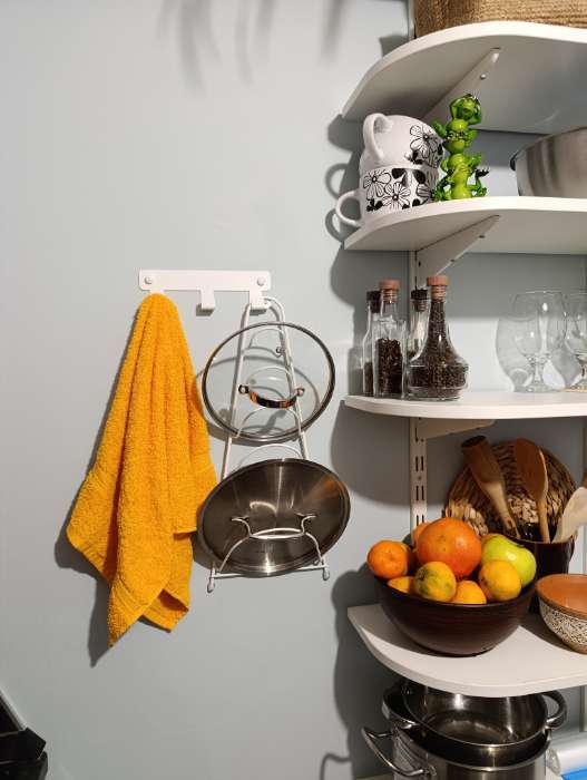 Фотография покупателя товара Подставка для крышек подвесная, 19.5×9×46 см, белая - Фото 1