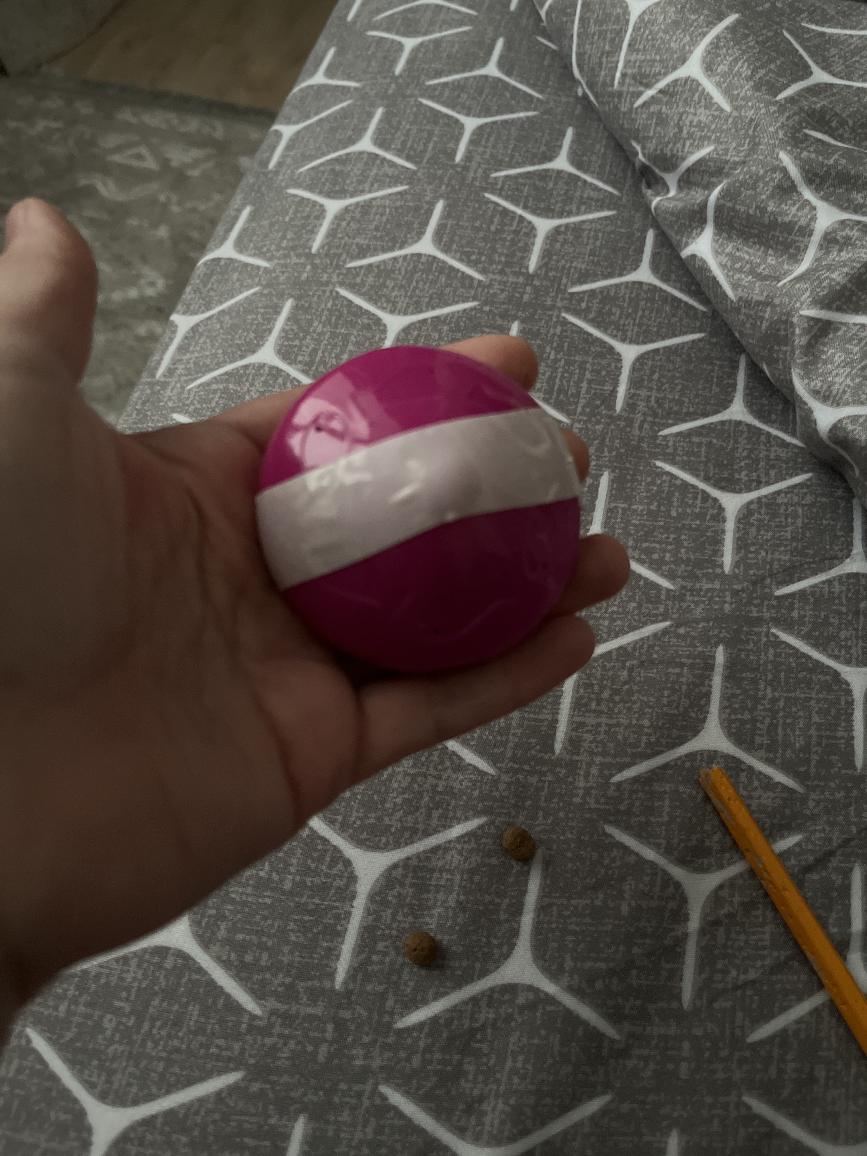 Фотография покупателя товара Игрушка для сухого корма "НЛО", 6,2 см, микс цветов