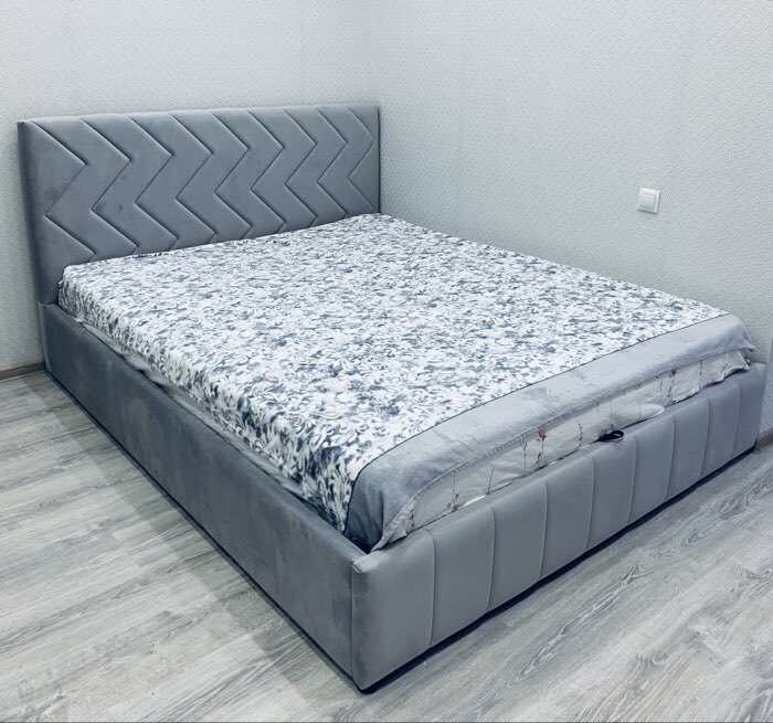 Фотография покупателя товара Кровать двуспальная «Милана», с подъёмным механизмом, спальное место 1600×2000 мм, велюр, цвет светло – серый - Фото 1