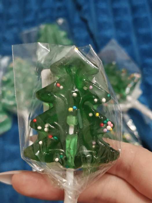 Фотография покупателя товара Карамель леденцовая новогодняя «Ёлочка в обсыпке» со вкусом яблока, 17 г - Фото 86