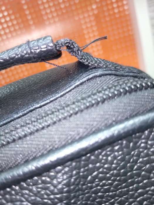 Фотография покупателя товара Сумка кросс-боди мужская на молнии, 3 наружных кармана, 21.5×10×17 см, коричневая - Фото 2