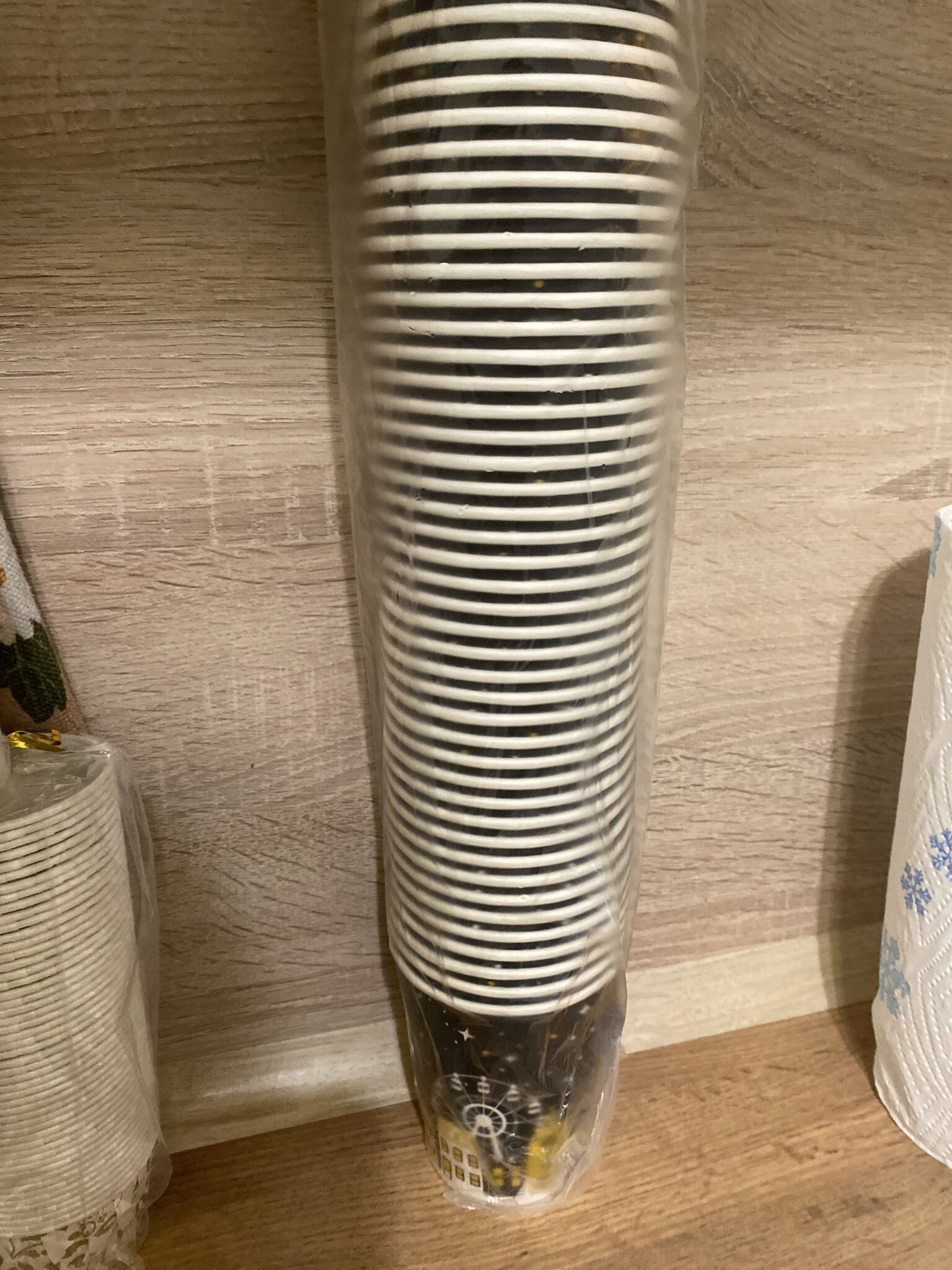 Фотография покупателя товара Стакан одноразовый бумажный «Город» для горячих напитков, 350 мл, диаметр 90 мм - Фото 1