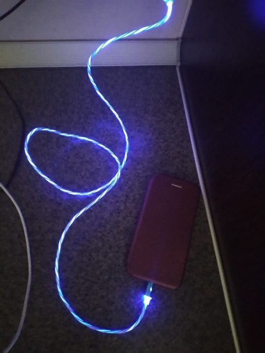 Фотография покупателя товара Кабель MYBIT, Lightning - USB, динамическая LED подсветка, 2 А, 1 м, только зарядка - Фото 1