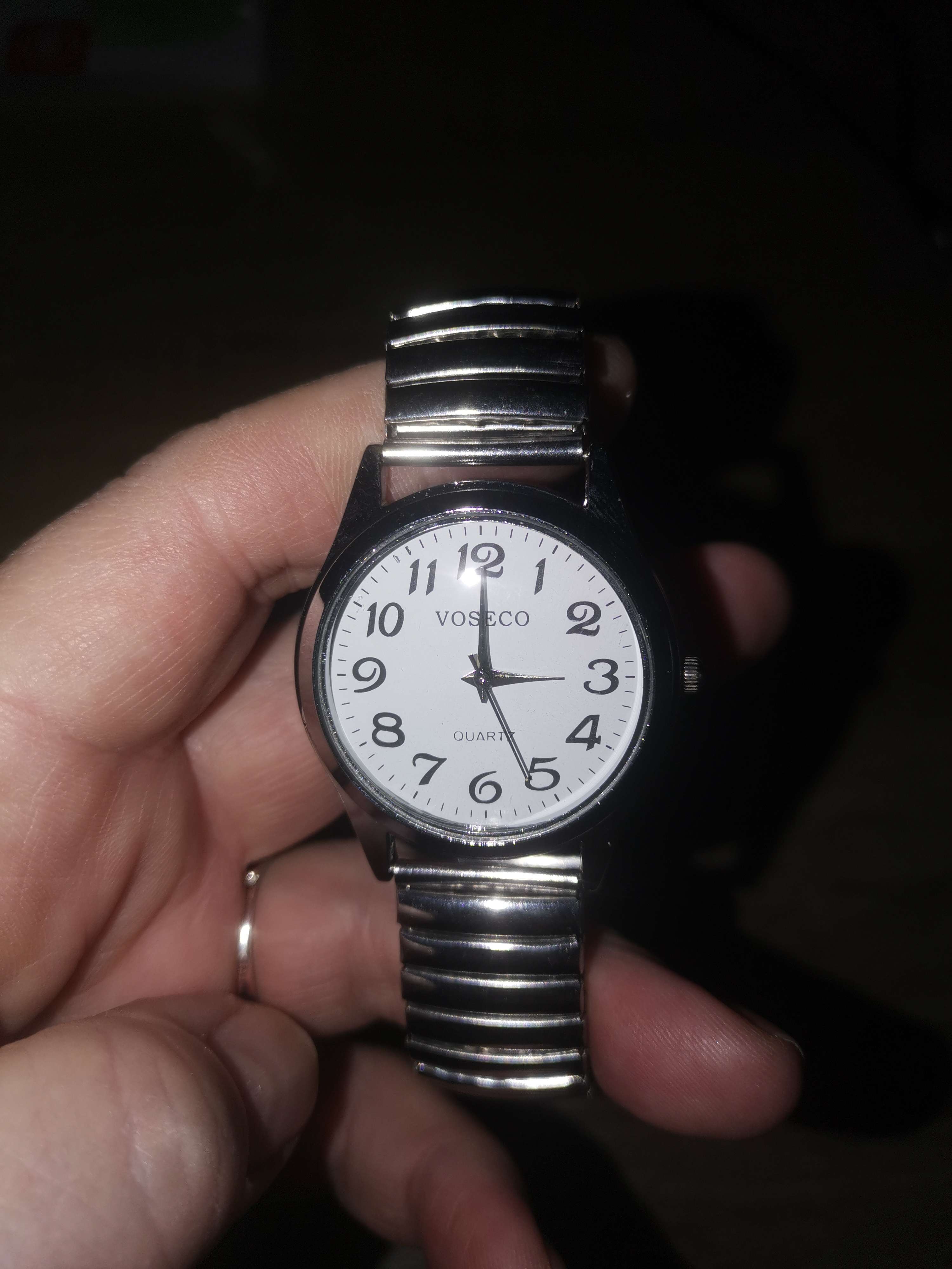 Фотография покупателя товара Часы наручные женские, d-2.8 см, ремешок металл, золото - Фото 1