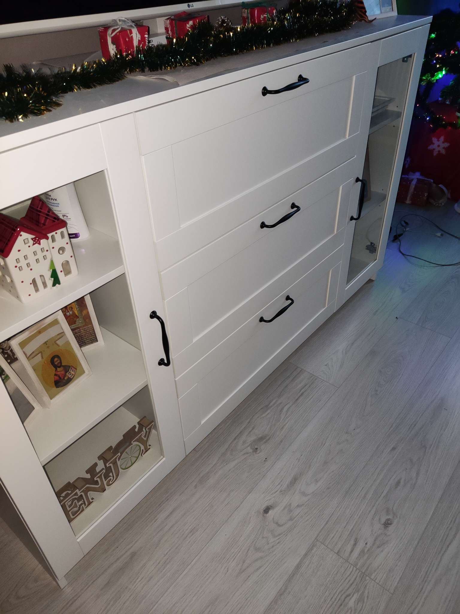 Фотография покупателя товара Ручка-скоба мебельная WAVE PC173BL, м/о 96 мм, цвет чёрный - Фото 1