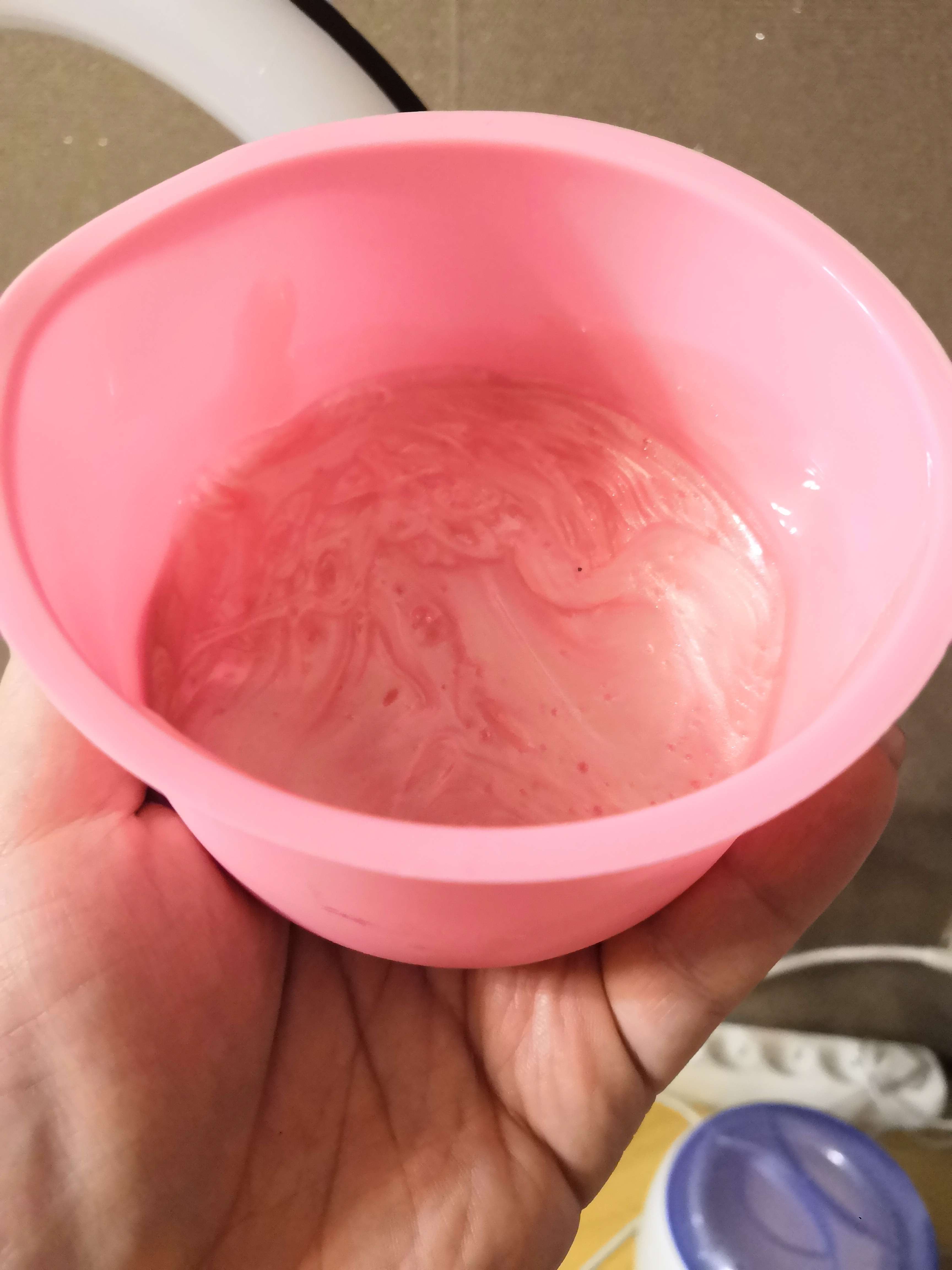 Фотография покупателя товара Форма силиконовая для выпечки Доляна «Круг», 10×6 см, цвет розовый - Фото 2