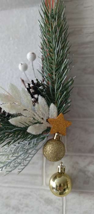 Фотография покупателя товара Декор «Звезда» цвет серебро, золото 2 размера, фоам глиттер 5 и 3 см, набор 10 шт. - Фото 2