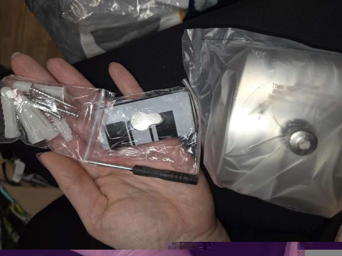 Фотография покупателя товара Настенная сушилка для белья ТУНДРА, нейлоновый вытяжной трос 2.8 м до 3 кг, цвет хром - Фото 2