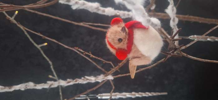 Фотография покупателя товара Фигурка «Птичка в наушниках и шарфике», 9.5×5.5×10.5 см - Фото 1