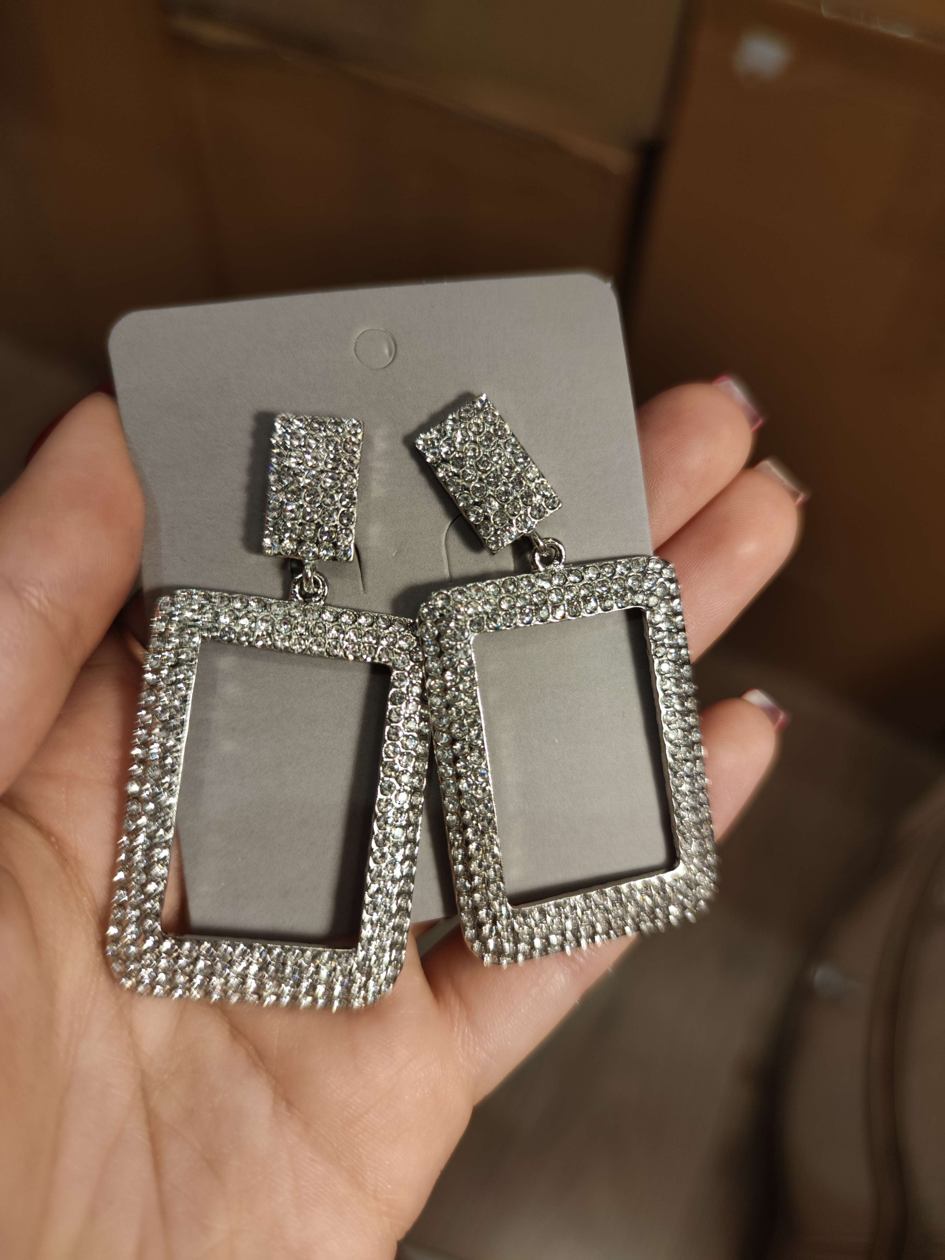 Фотография покупателя товара Серьги висячие со стразами «Шедевр», цвет белый в серебре, 6,7 см