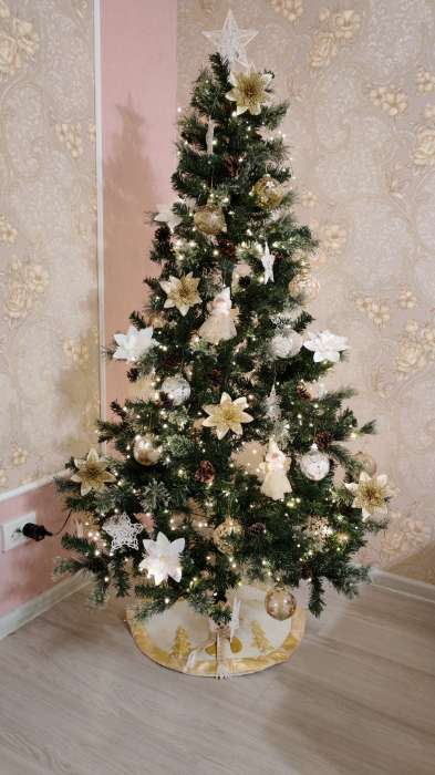 Фотография покупателя товара Коврик под ёлку «Снеговик и ёлочки» d=57 см, бело-золотой - Фото 2