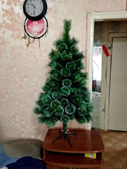 Фотография покупателя товара Искусственная ёлка «Зимнее волшебство. Кедр переливающийся», 150 см, d нижнего яруса 90 см, d иголок 10 см, 152 ветки - Фото 1