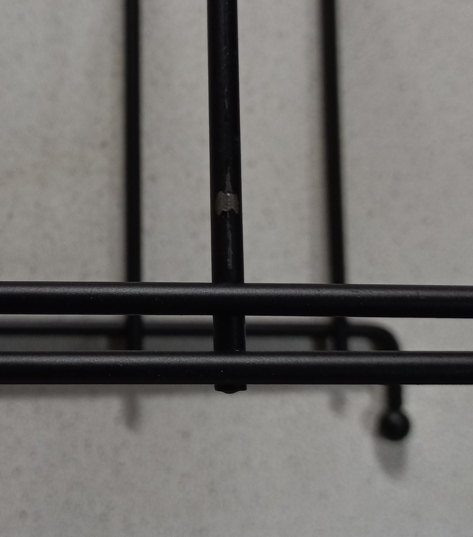 Фотография покупателя товара Подставка для крышек на 5 предметов Доляна, 28,5×12,5×16,5 см, цвет чёрный