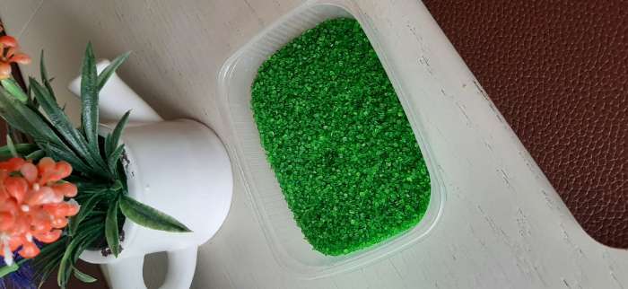 Фотография покупателя товара Посыпка сахарная декоративная "Сахар цветной", зеленый, 50 г - Фото 5