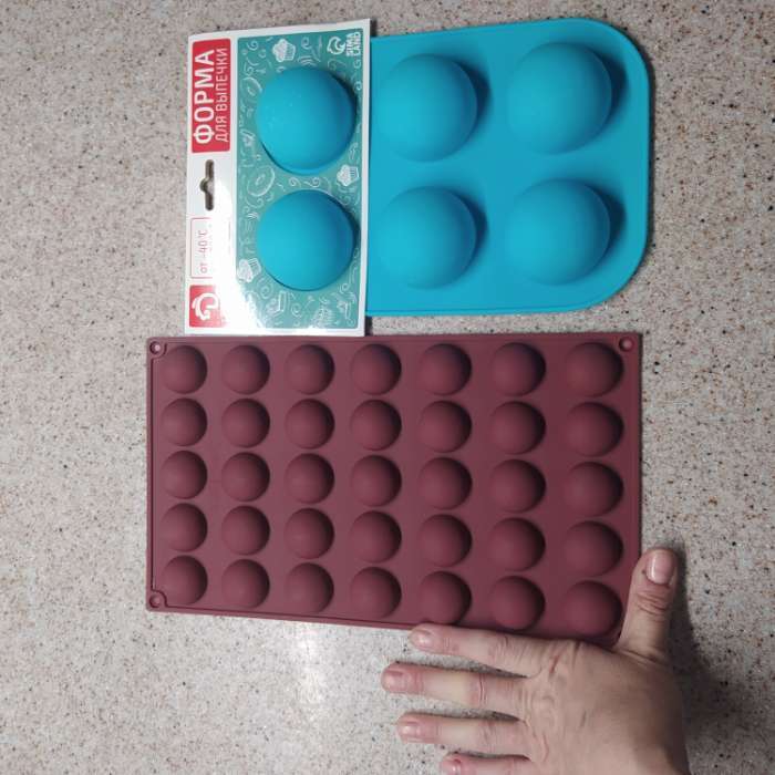 Фотография покупателя товара Форма силиконовая для выпечки Доляна «Шар», 24×16 см, 6 ячеек, d=5,5 см, цвет МИКС - Фото 14