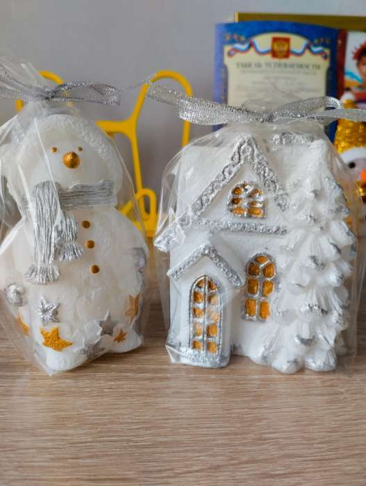 Фотография покупателя товара Свеча декоративная «Снежный домик», 9.5×8×5 см - Фото 1