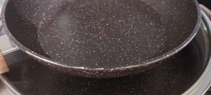 Фотография покупателя товара Сковорода Magistro Granit, d=22 см, съёмная ручка soft-touch, антипригарное покрытие, индукция, кованый алюминий, чёрная - Фото 5