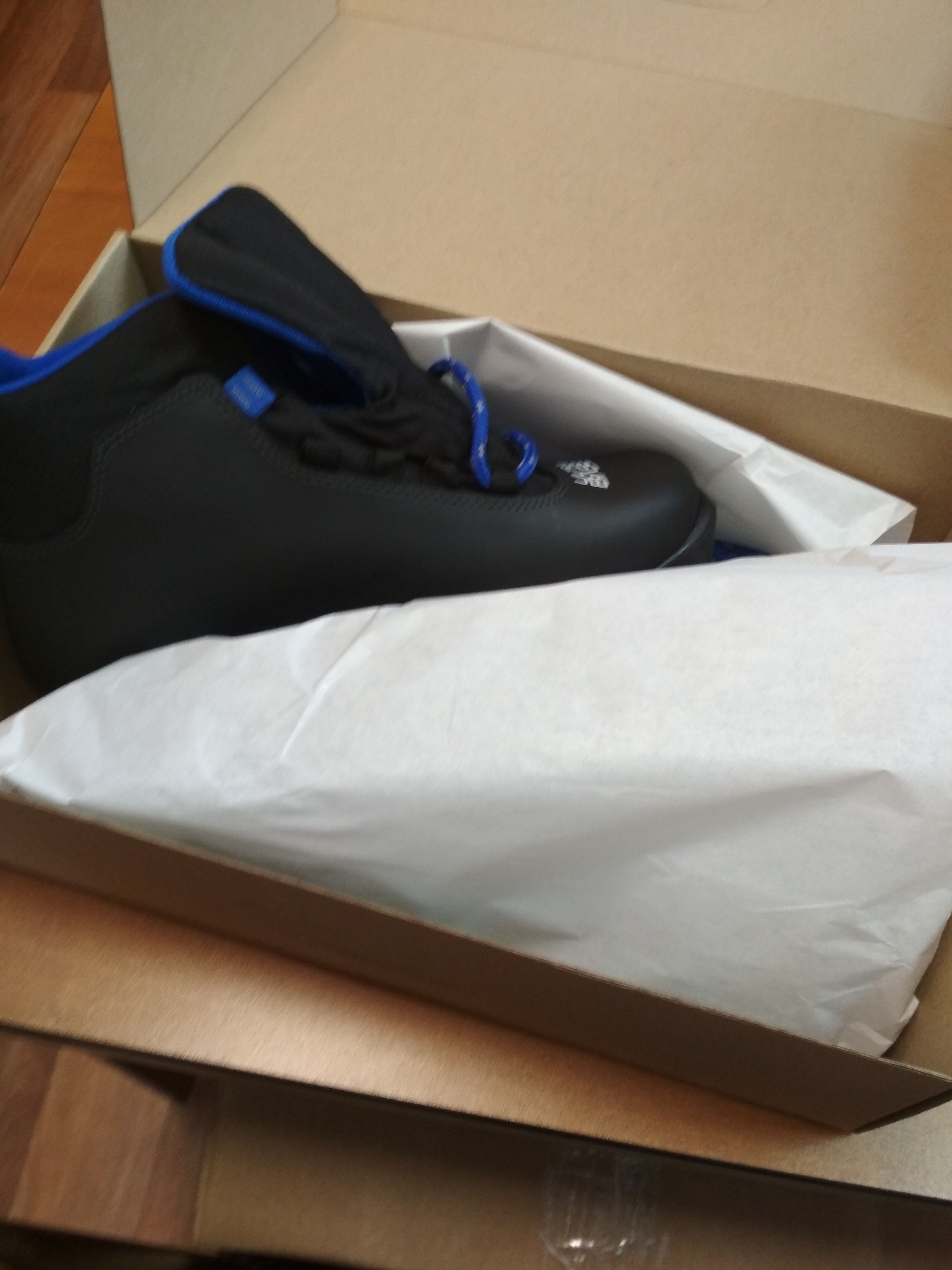 Фотография покупателя товара Ботинки лыжные TREK Sportiks, NNN, искусственная кожа, цвет чёрный/синий, лого белый, размер 37 - Фото 6