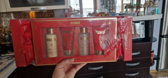 Фотография покупателя товара Новогодний подарочный набор косметики: гель для душа 2 шт., масло для душа, лосьон, URAL LAB - Фото 1