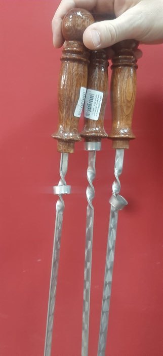 Фотография покупателя товара Шампур с деревянной ручкой, рабочая длина - 60 см, ширина - 10 мм, толщина - 3 мм с узором - Фото 9
